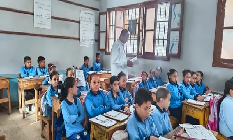 مدير تعليم فرشوط يتفقد مدرستين لمتابعة انتظام الدراسة ومستوى التحصيل الدراسي