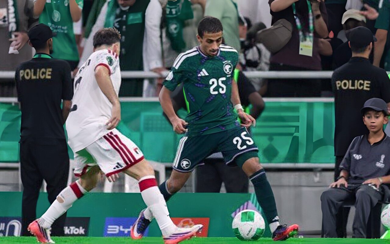 السعودية تتوج بكأس الخليج للمرة الرابعة بعد الفوز على الإمارات بثنائية «فيديو»