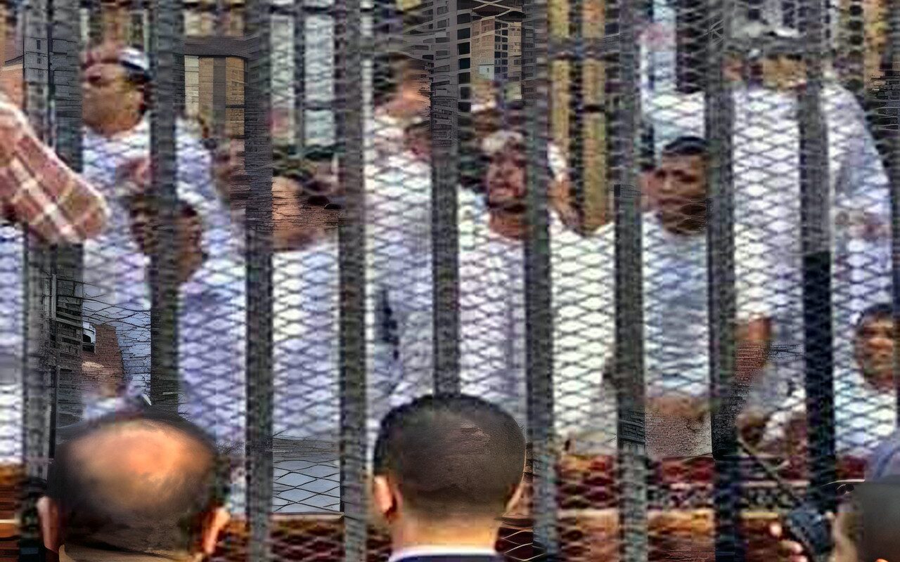 وسط انتشار أمني.. بدء محاكمة 64 متهمًا في «خلية الدعم المالي بالتجمع»
