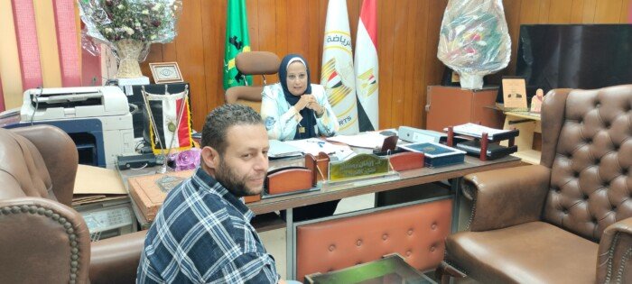 مدير شباب القليوبية تبحث مع أعضاء نادي القيادات الشبابية خطة العمل المقبلة
