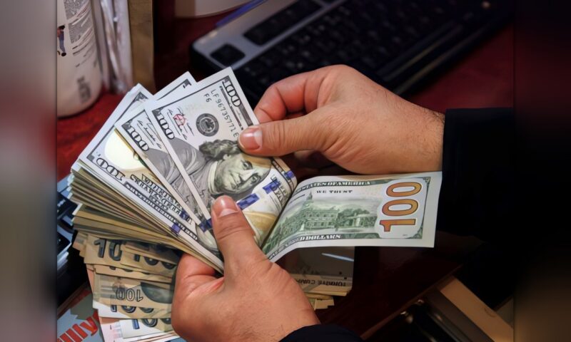 تعاملات الأجانب على أذون الخزانة تسجل صافي بيع بقيمة 700 مليون دولار