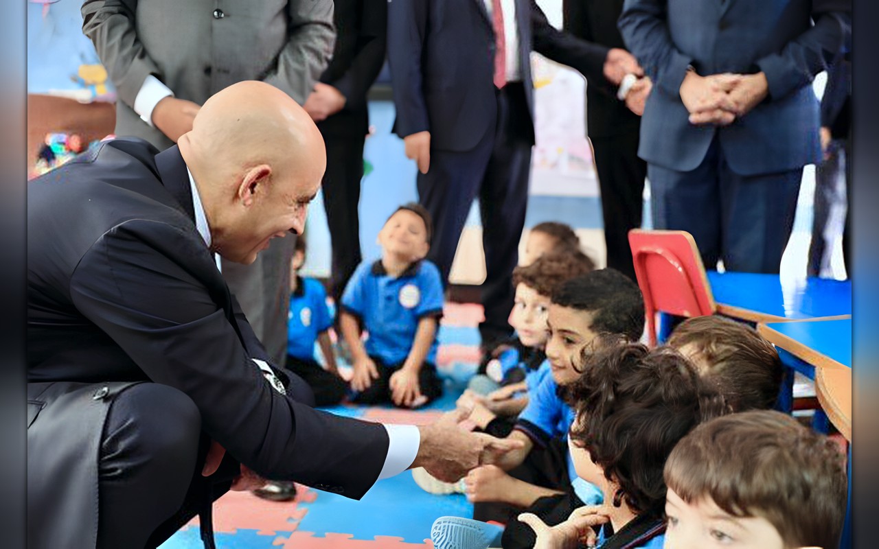 محمد عبد اللطيف من الغربية: المدرس شريك أساسي في تطوير العملية التعليمية