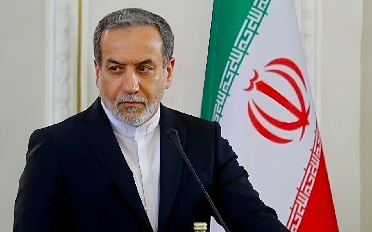 طهران تمد يد الحوار.. وزير الخارجية الإيراني: ما زلنا جادين بشأن الدبلوماسية