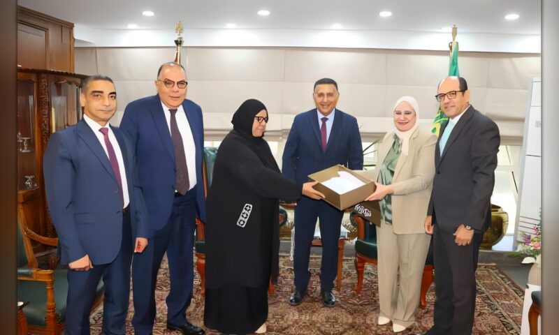 محافظ القليوبية يستقبل قيادات البنك الزراعي المصري لبحث دعم الأسر الأولى بالرعاية
