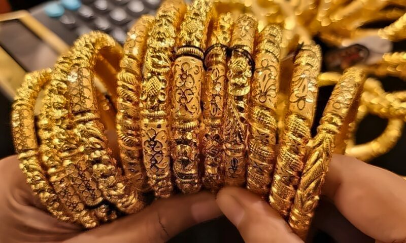 عيار 21 بكام الآن؟.. مفاجأة جديدة في سعر الذهب اليوم الإثنين 12 أكتوبر 2026