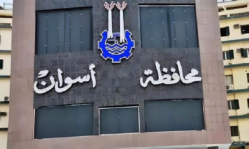 تموين أسوان: تحرير 66 محضرًا خلال حملات مكثفة للرقابة على الأسواق والمخابز