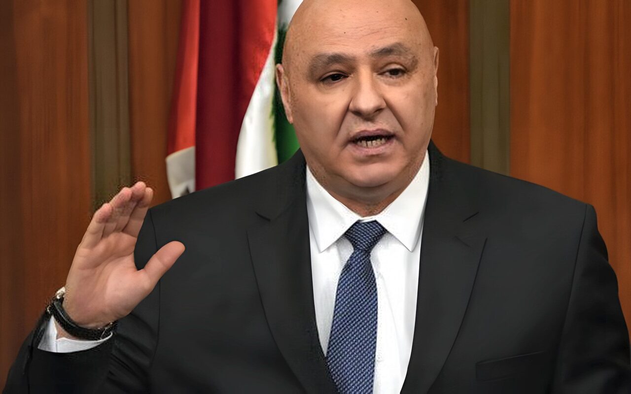 الرئيس اللبناني يحذر من فراغ أمني في الجنوب حال انسحاب قوات اليونيفيل