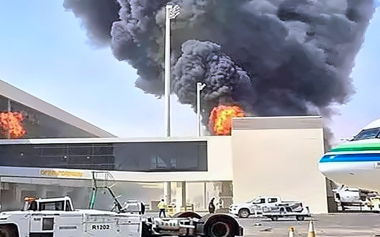 «أمن السعودية خط أحمر».. عمرو موسى يطالب بقمة عربية طارئة وتحرك عاجل بعد استهداف مطار الملك خالد