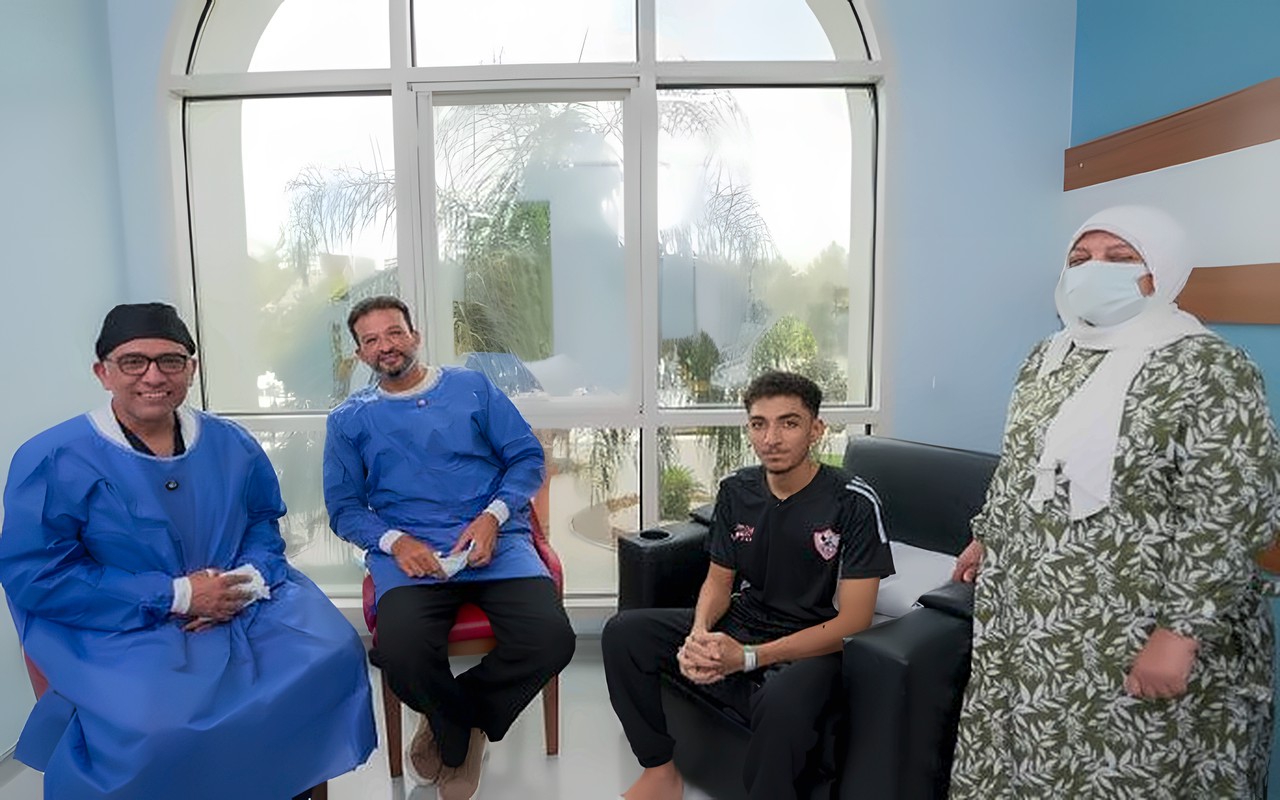 فرصة جديدة للحياة.. عمر يستعيد أمل العودة لكرة القدم بعد زراعة الكبد بمستشفى الناس