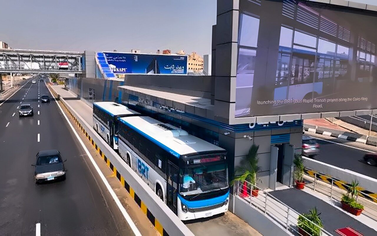 الأتوبيس الترددي BRT يبدأ التشغيل المباشر اليوم.. اعرف المحطات والمواعيد