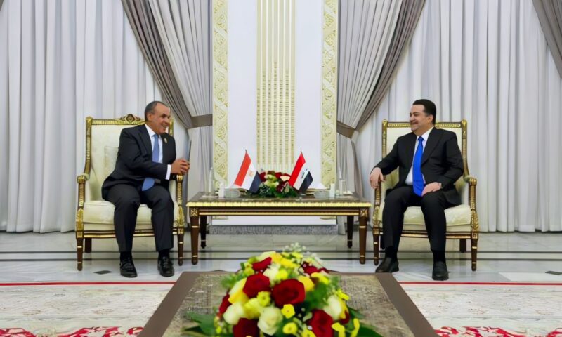 من بغداد.. وزير الخارجية يبحث تعزيز التعاون الاقتصادي مع العراق ودعم الشركات المصرية
