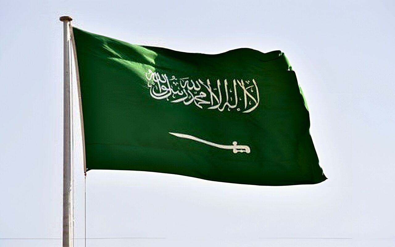 السعودية.. وفاة 12 شخصا إثر الهجوم على مطار الملك خالد بالرياض
