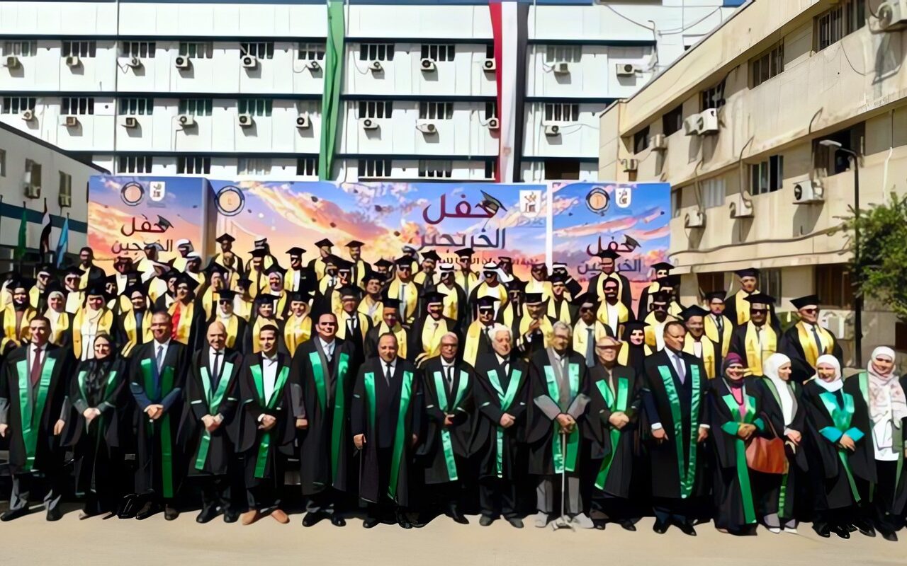 كلية الدراسات العليا للبحوث الإحصائية تحتفي بتخريج دفعة جديدة من حملة الماجستير | صور