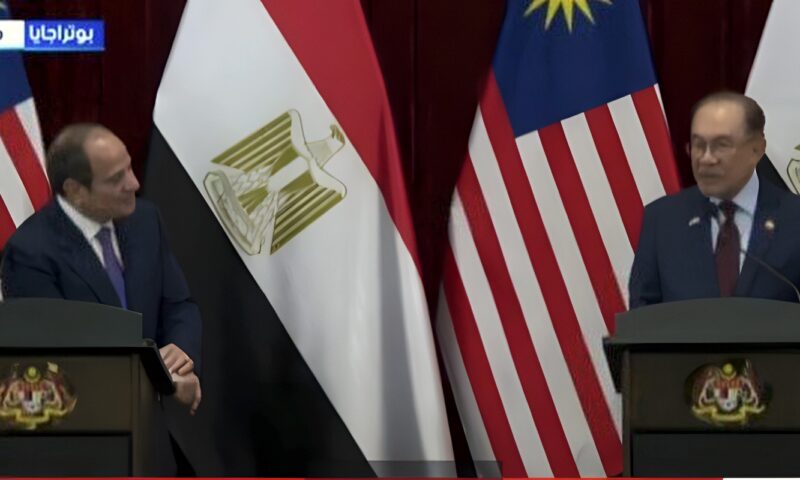 الرئيس السيسي ورئيس وزراء ماليزيا يشهدان توقيع مذكرات تفاهم لتعزيز التعاون بين مصر وماليزيا