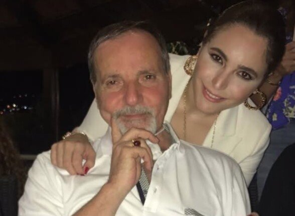 وفاة والد الفنانة اللبنانية عبير نعمة بعد صراع مع سرطان الرئة