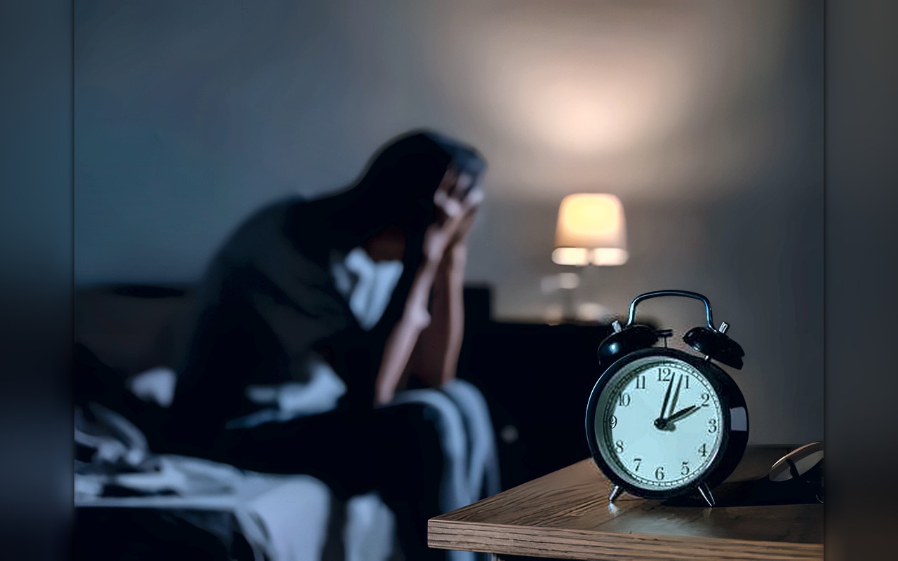 النوم أقل من 5 ساعات يوميًا.. دراسة تكشف المخاطر الصحية المحتملة