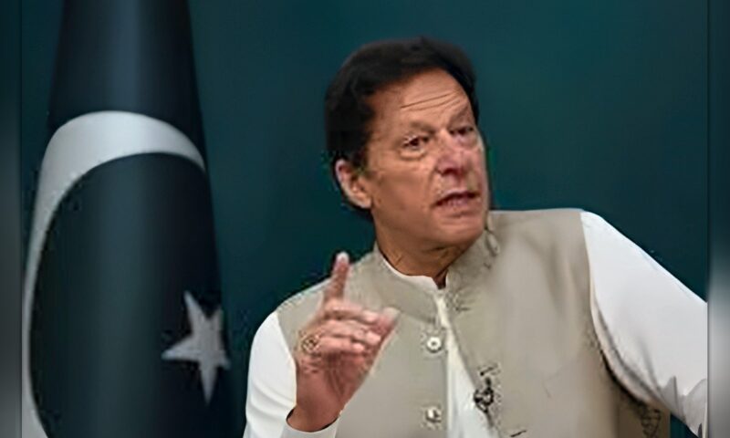 أزمة عمران خان تتصاعد.. باكستان تعتقل رئيس وزراء إقليم خيبر بختونخوا وأعضاء من حكومته
