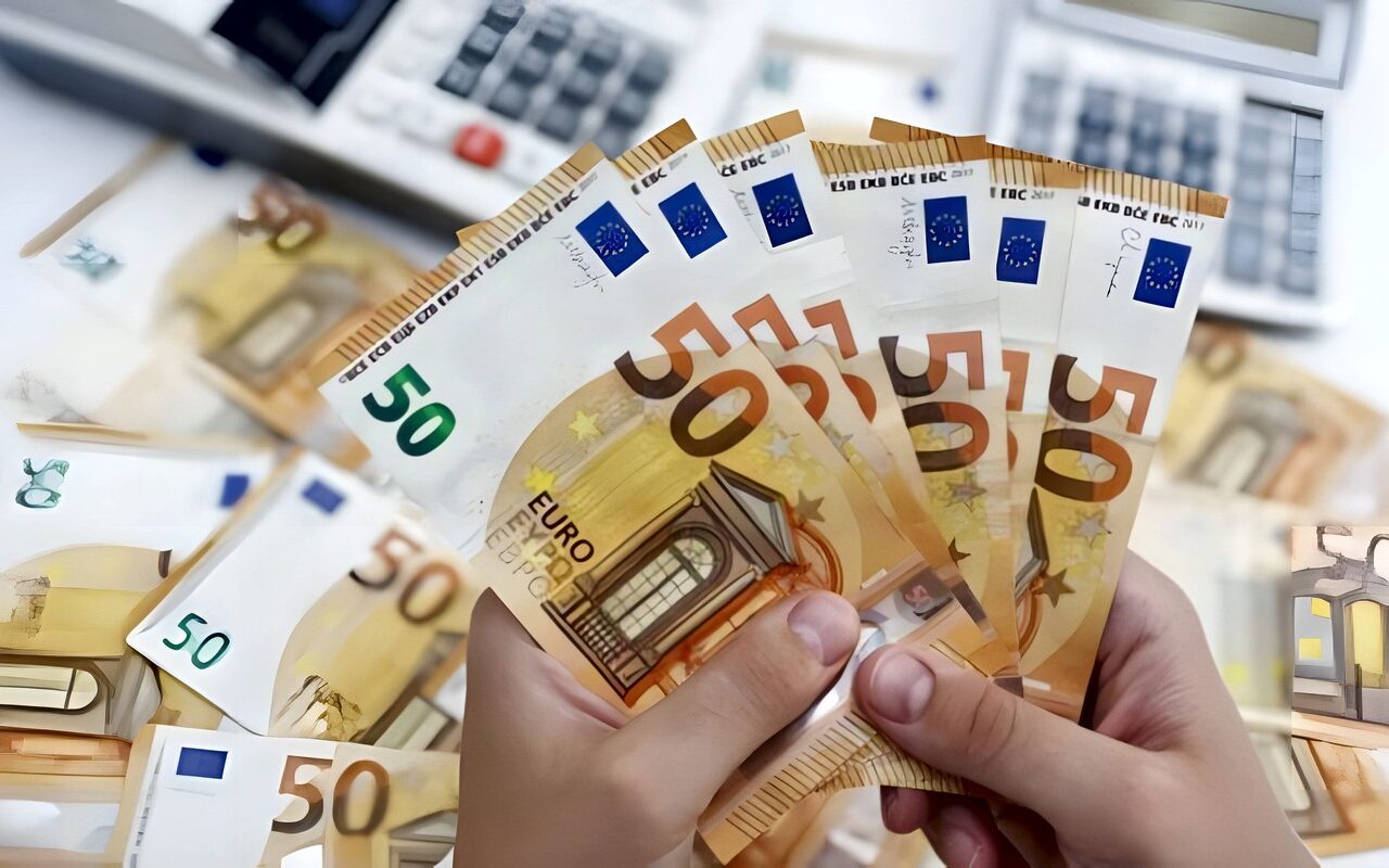 سعر اليورو اليوم الخميس 29 أكتوبر 2026.. العملة الأوروبية ترتفع أمام الجنيه المصري