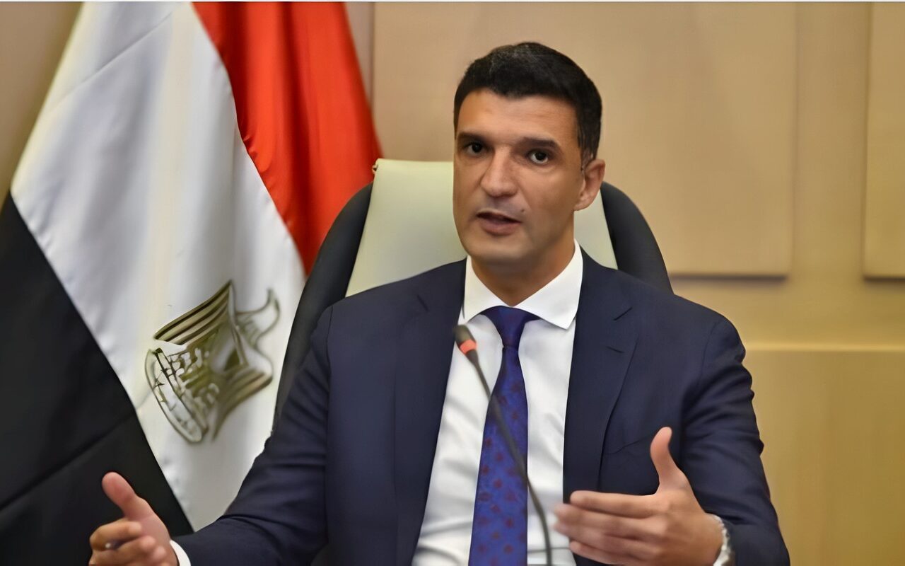 بمقدم 5% وتقسيط 4 سنوات.. وزير الصناعة يكشف تيسيرات للأراضي خلال منتدى مصر 2026