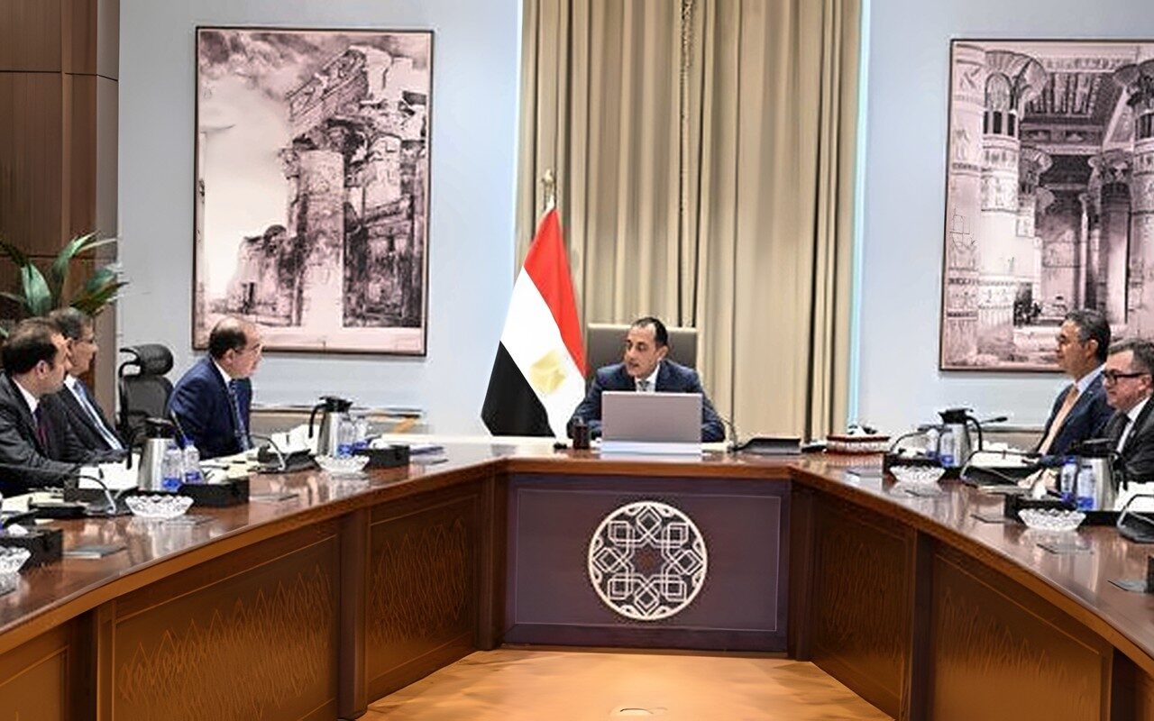 بحضور بهاء الغنام.. مدبولي يتابع مخزون السلع الاستراتيجية واستقرار الأسواق