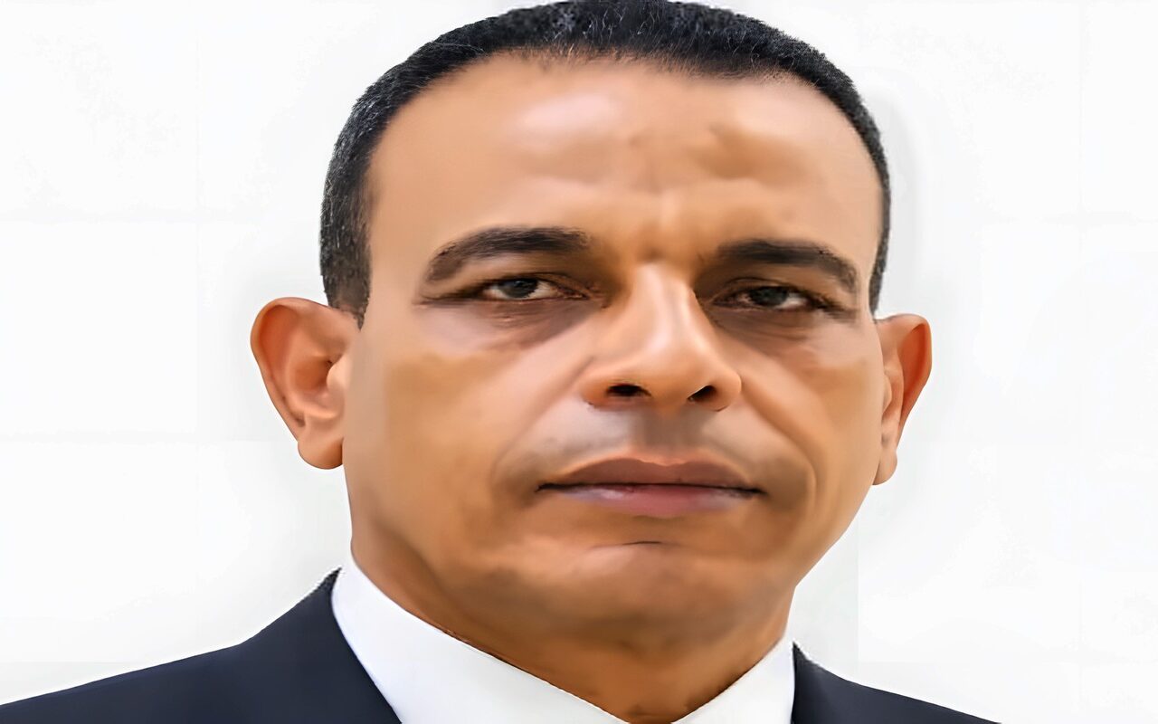 القائم بأعمال رئيس جامعة أسوان يهنئ الرئيس السيسي بالذكرى الـ53 لانتصارات أكتوبر المجيدة