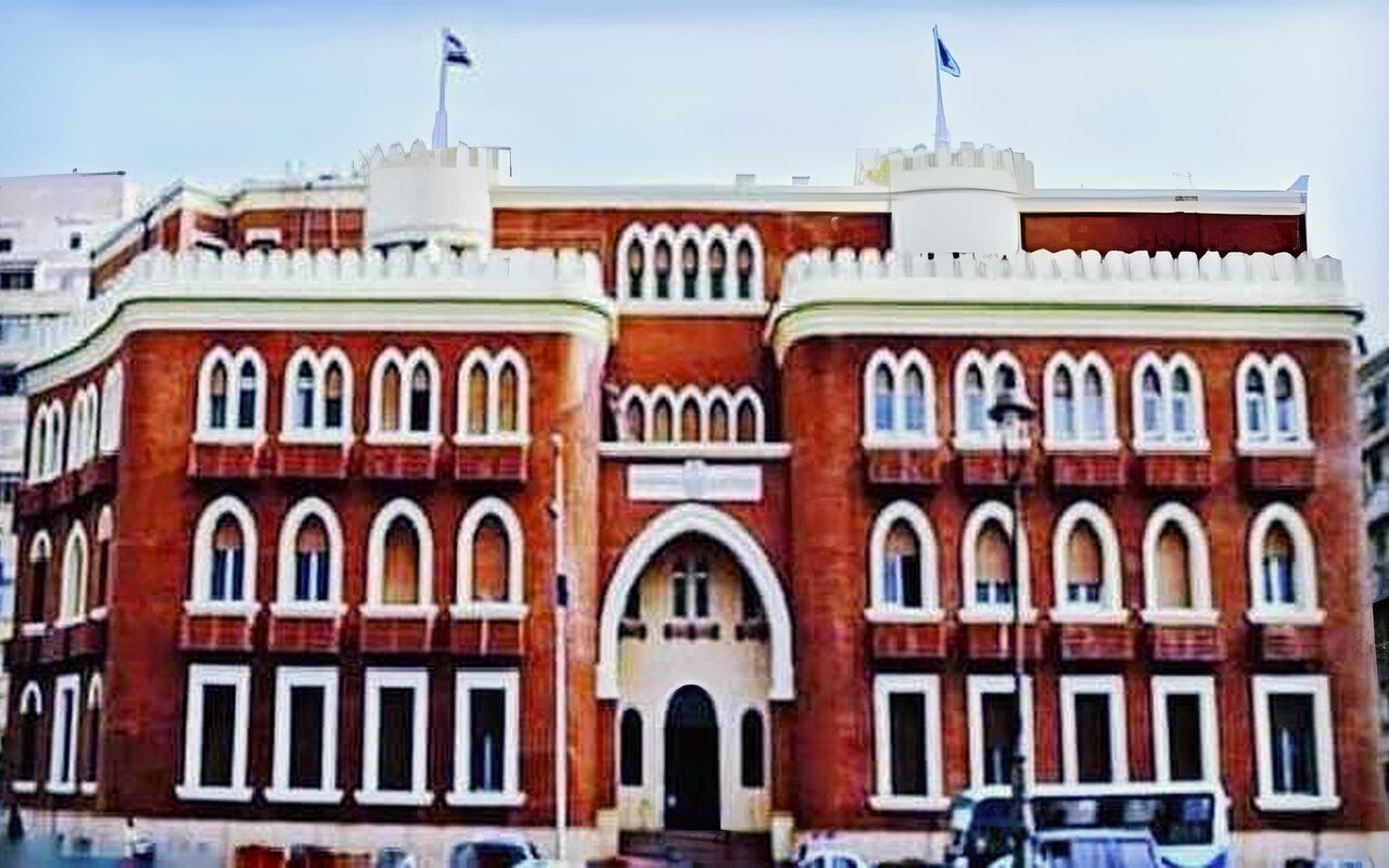 جامعة الإسكندرية توضح حقيقة انتساب صاحب منشورات مسيئة وتحريضية إليها
