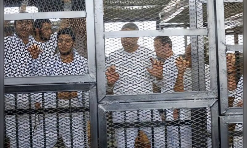 اليوم.. محاكمة 57 متهمًا في قضية إعادة هيكل اللجان النوعية للإخوان
