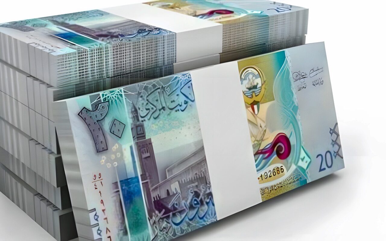 الدينار الكويتي والريال القطري بكام؟.. أسعار العملات العربية اليوم السبت 24 أكتوبر 2026