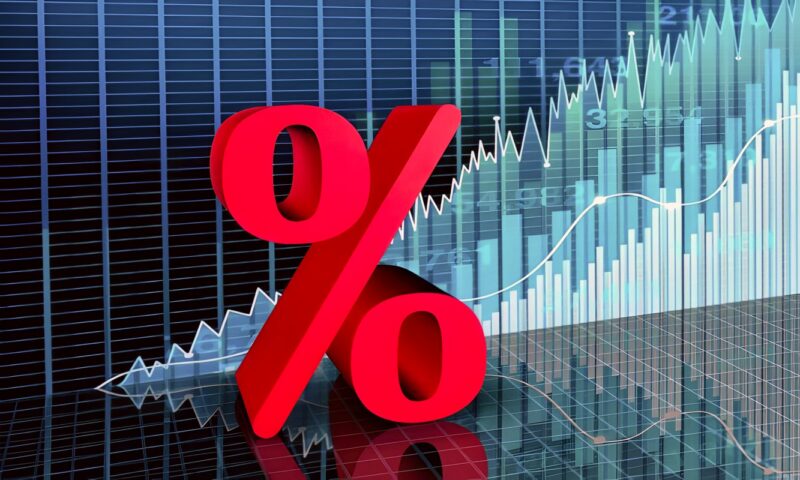 اجتماع المركزي المصري.. كبير الاقتصاديين في بنك «الإمارات دبي» يتوقع تثبيت سعر الفائدة