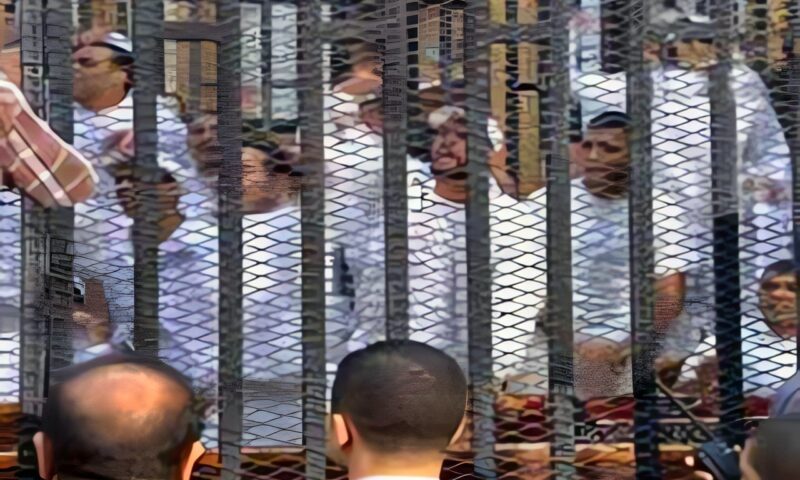 خلال ساعات.. استكمال محاكمة 12 متهمًا في «خلية النزهة»