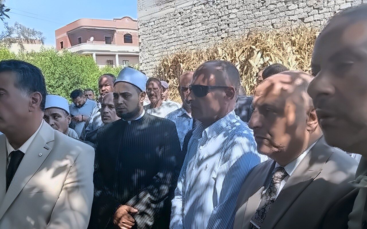 وفد الأزهر الشريف بالغربية يشيّع جنازة التلميذ أمير عبد الحميد ويطمئن على المصابين بالمستشفى العام