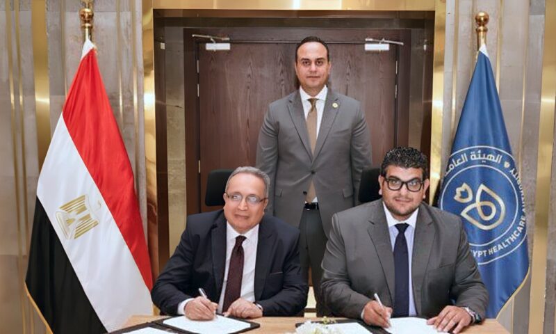 «الرعاية الصحية» و هيلث أرينا» توقعان بروتوكول تعاون لتوطين تقنيات الطباعة الحيوية والذكاء الاصطناعي