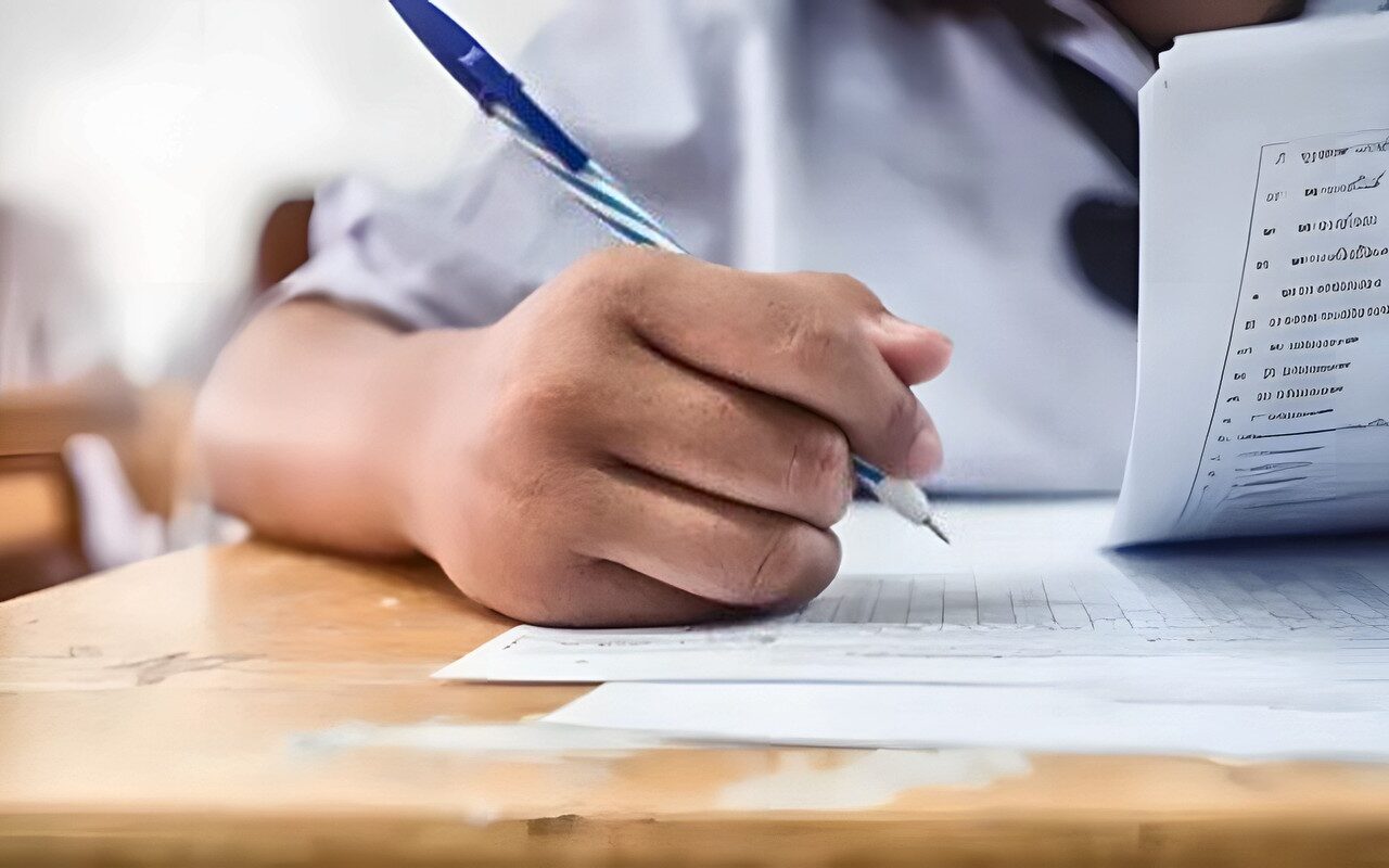 قبل انتهاء المهلة.. خطوات تسجيل استمارة الصف الثالث الإعدادي 2026-2027