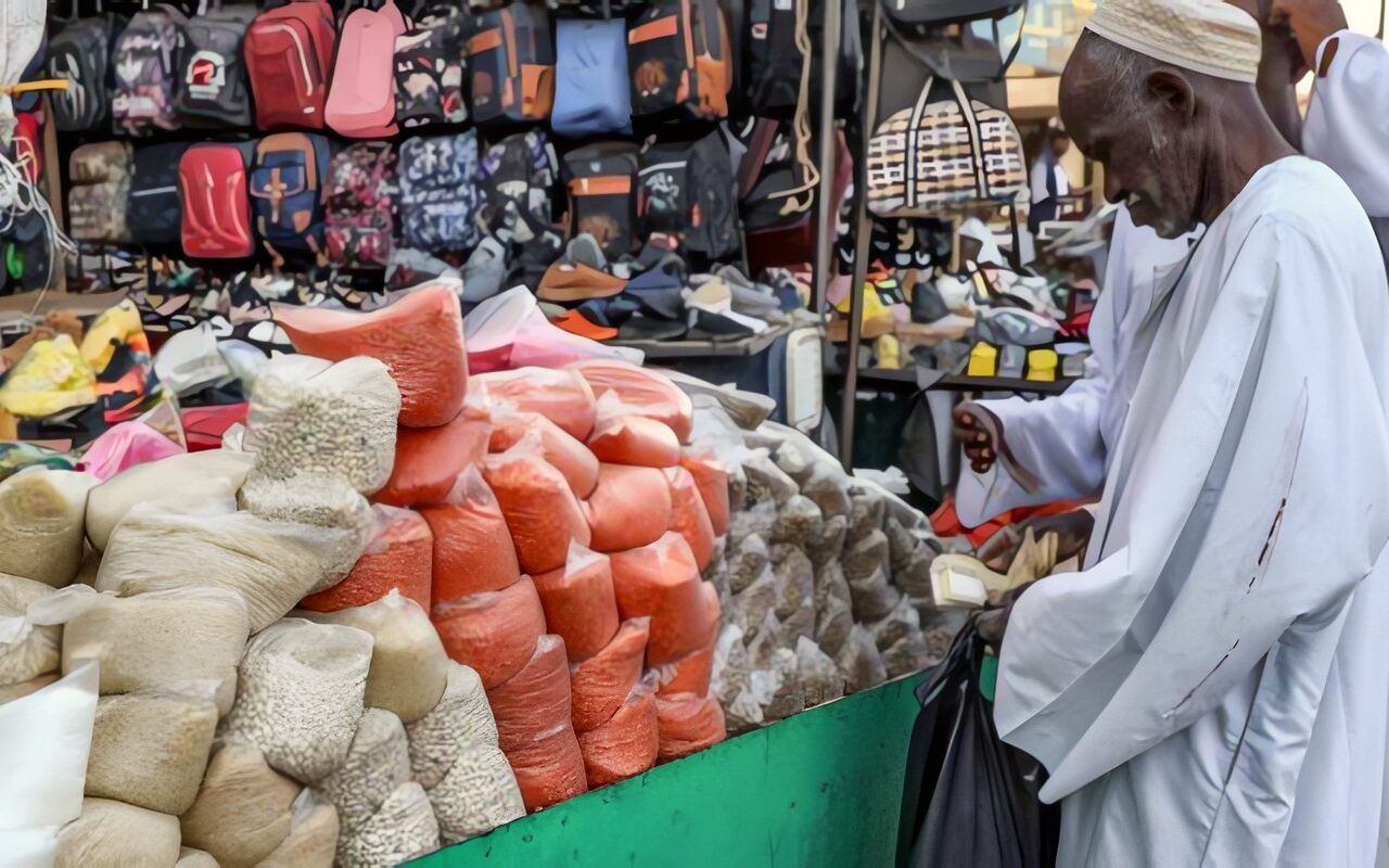 السودان يفتح أسواقه أمام السلع المصرية.. تعرف على أبرز المنتجات المستفيدة من القرار