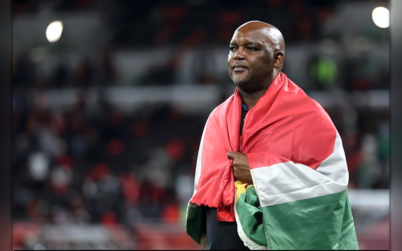 موسيماني في ورطة قبل مواجهة مصر.. غياب ثنائي جنوب أفريقيا بسبب الإصابة