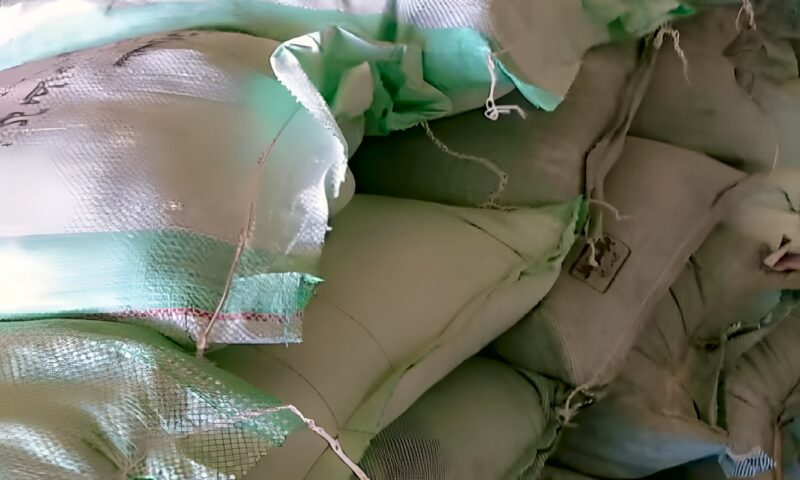 ضبط أصحاب مخابز هربوا 3 أطنان دقيق مدعم للسوق السوداء بالبحيرة