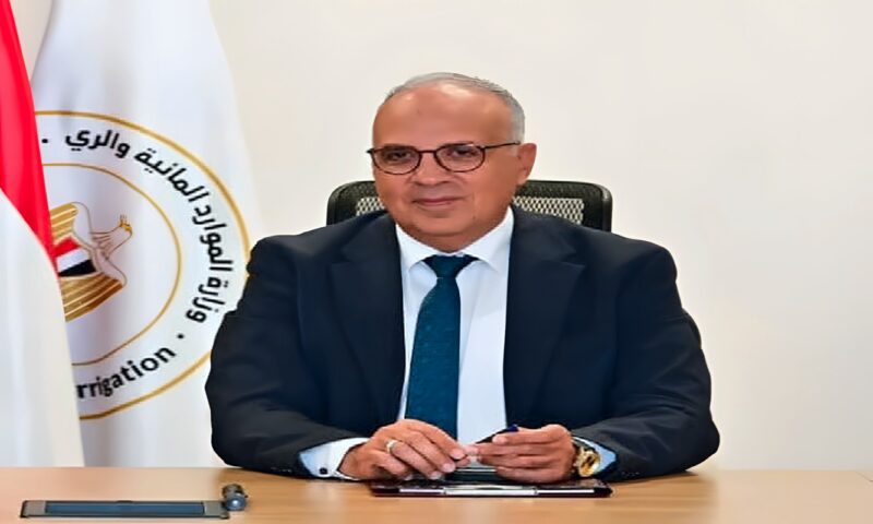 وزير الموارد المائية والري: مشروعات حماية الشواطئ في الإسكندرية خط الدفاع أمام مخاطر التغيرات المناخية