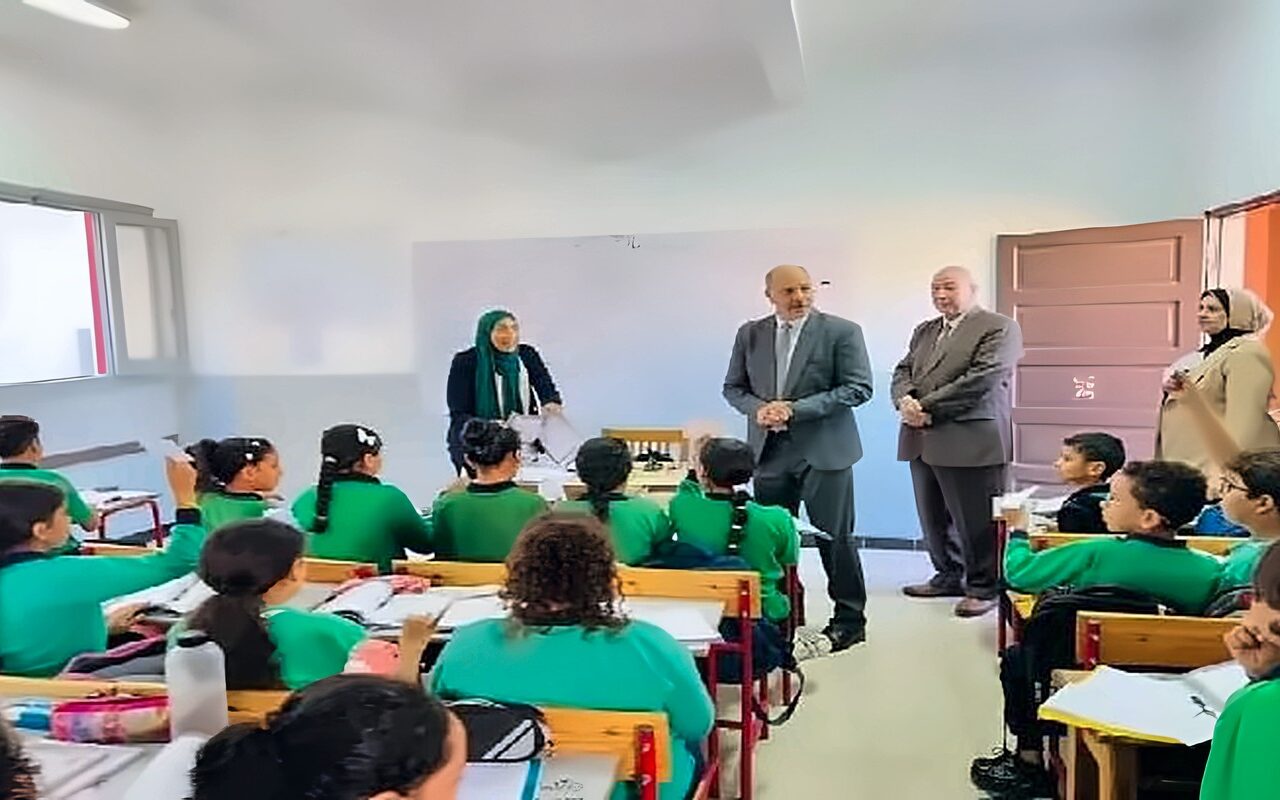 مدير تعليم الإسكندرية: الانضباط المدرسي وتوفير بيئة آمنة ومحفزة ركيزتان أساسيتان لبناء جيل ناجح ومتميز