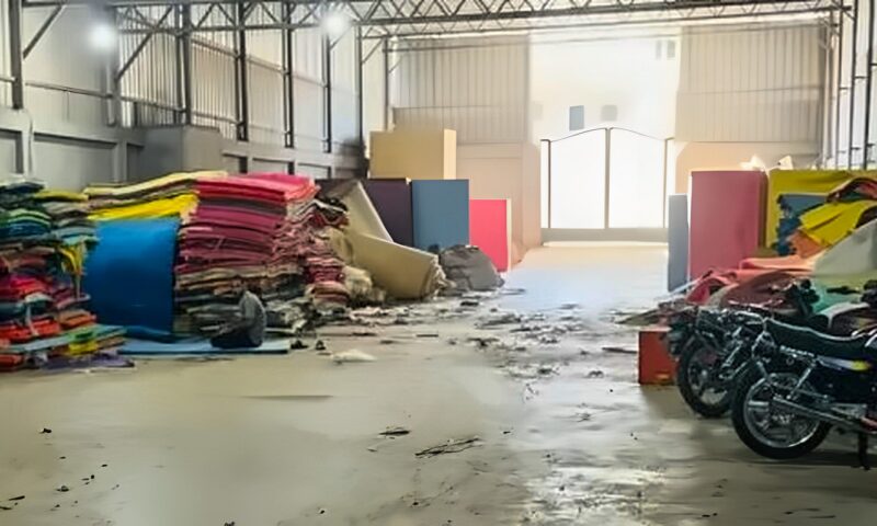 ضبط مصنع إسفنج مخالف وإحالة عاملين بالوحدة الصحية بكوم الضبع للتحقيق بالمنوفية