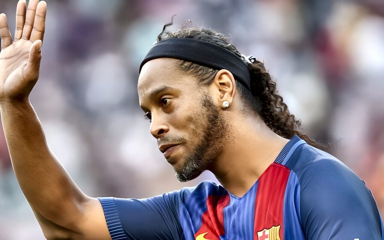 موعد عودة رونالدينيو إلى الملاعب مع رافينا الإيطالي