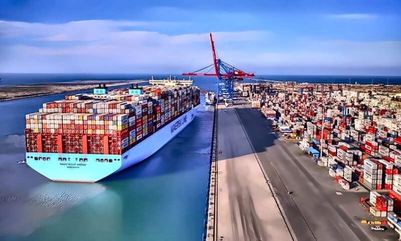 محطة «RoRo SCAT» بميناء شرق بورسعيد.. منصة إقليمية لتصدير السيارات إلى العالم