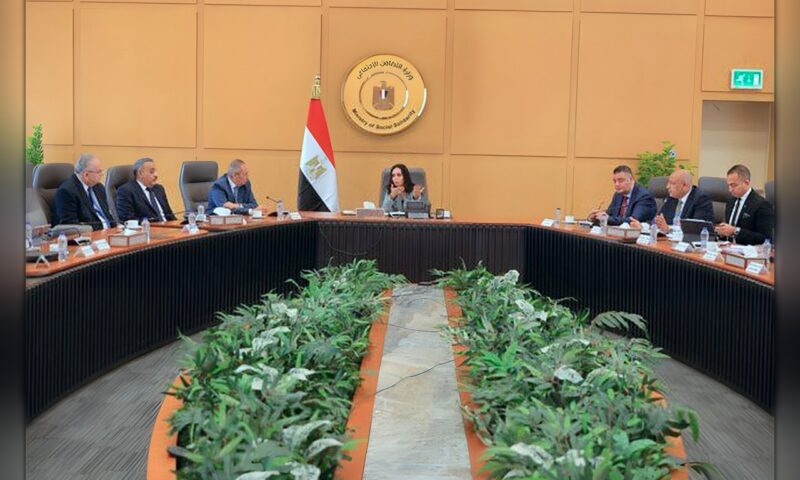 وزيرة التضامن الاجتماعي تترأس اجتماع مجلس إدارة صندوق نظام تأمين الأسرة