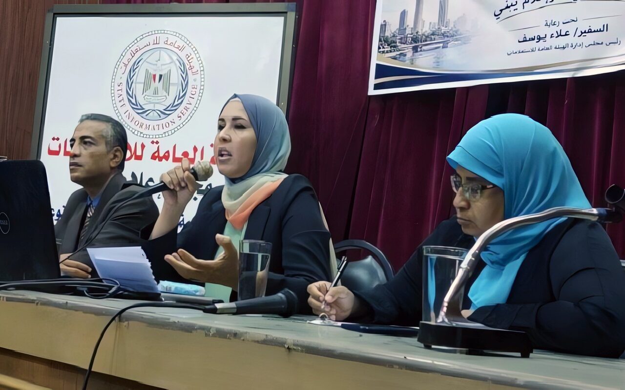 «إعلام قنا» يستعرض سبل مواجهة الشائعات حول المشروعات القومية