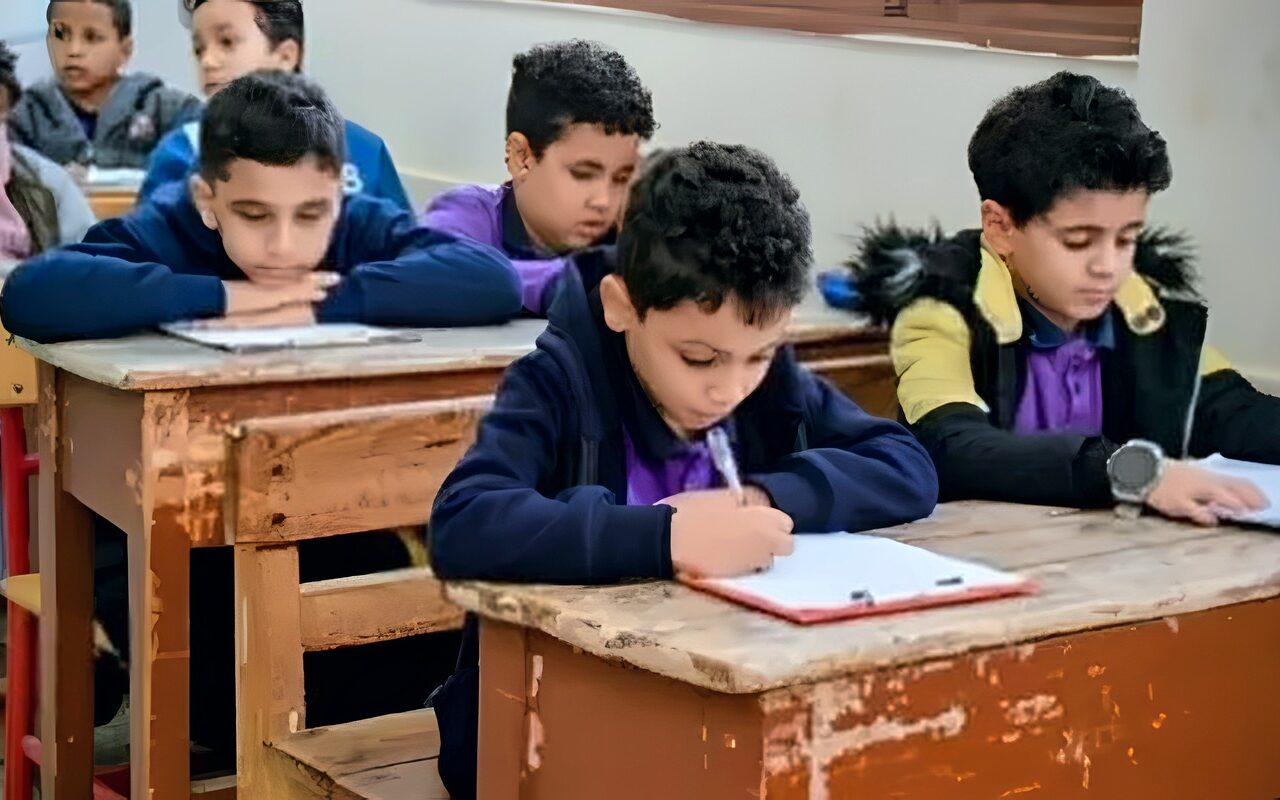 موعد امتحانات الترم الأول جميع صفوف النقل 2026 – 2027