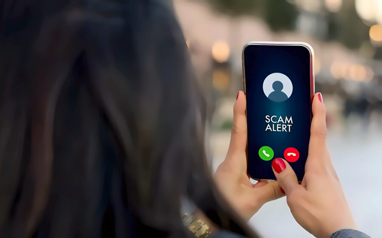 طريقة منع المكالمات المزعجة على آيفون وأندرويد