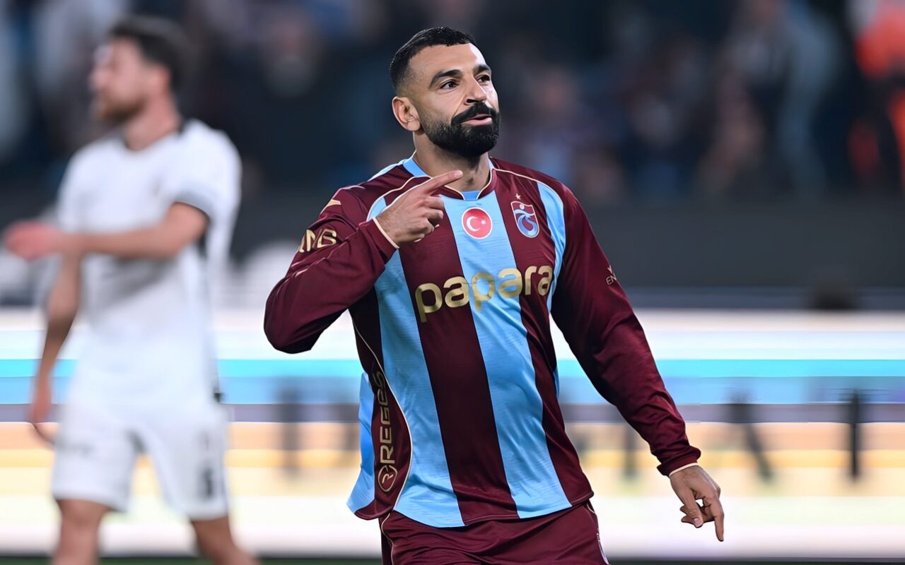 محمد صلاح ينشر صور احتفاله بالهدف.. ويرد على رئيس بشكتاش: “35%”