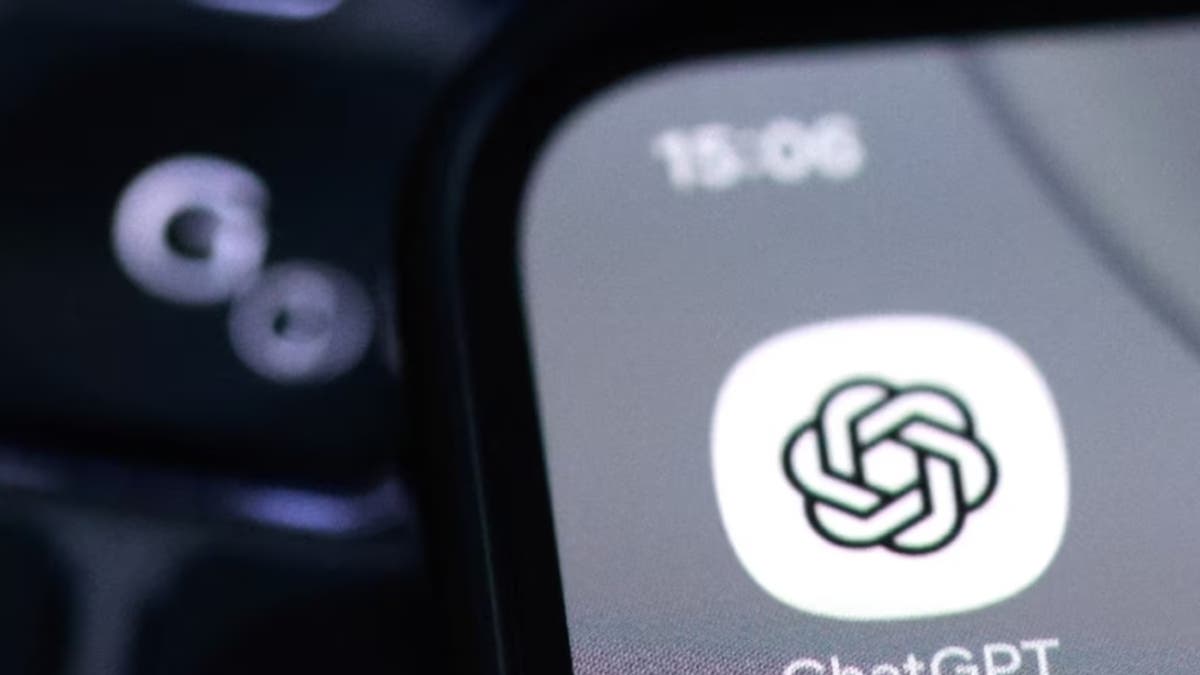 دعوى تتهم ChatGPT بتقديم نصائح دوائية لرجل انتهت بدخوله المستشفى