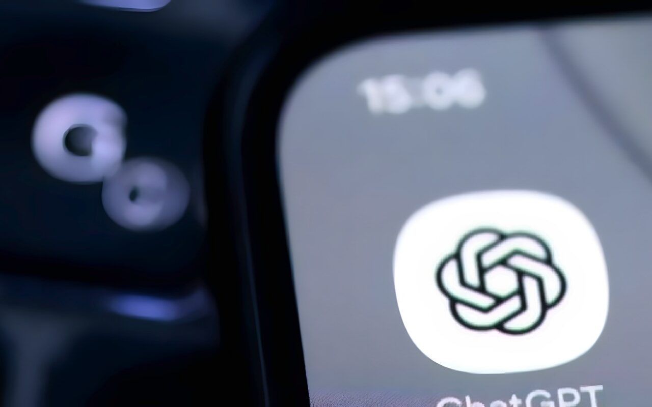 “OpenAI” تطلق إعلانات مرئية بجوار نتائج توليد الصور في ChatGPT