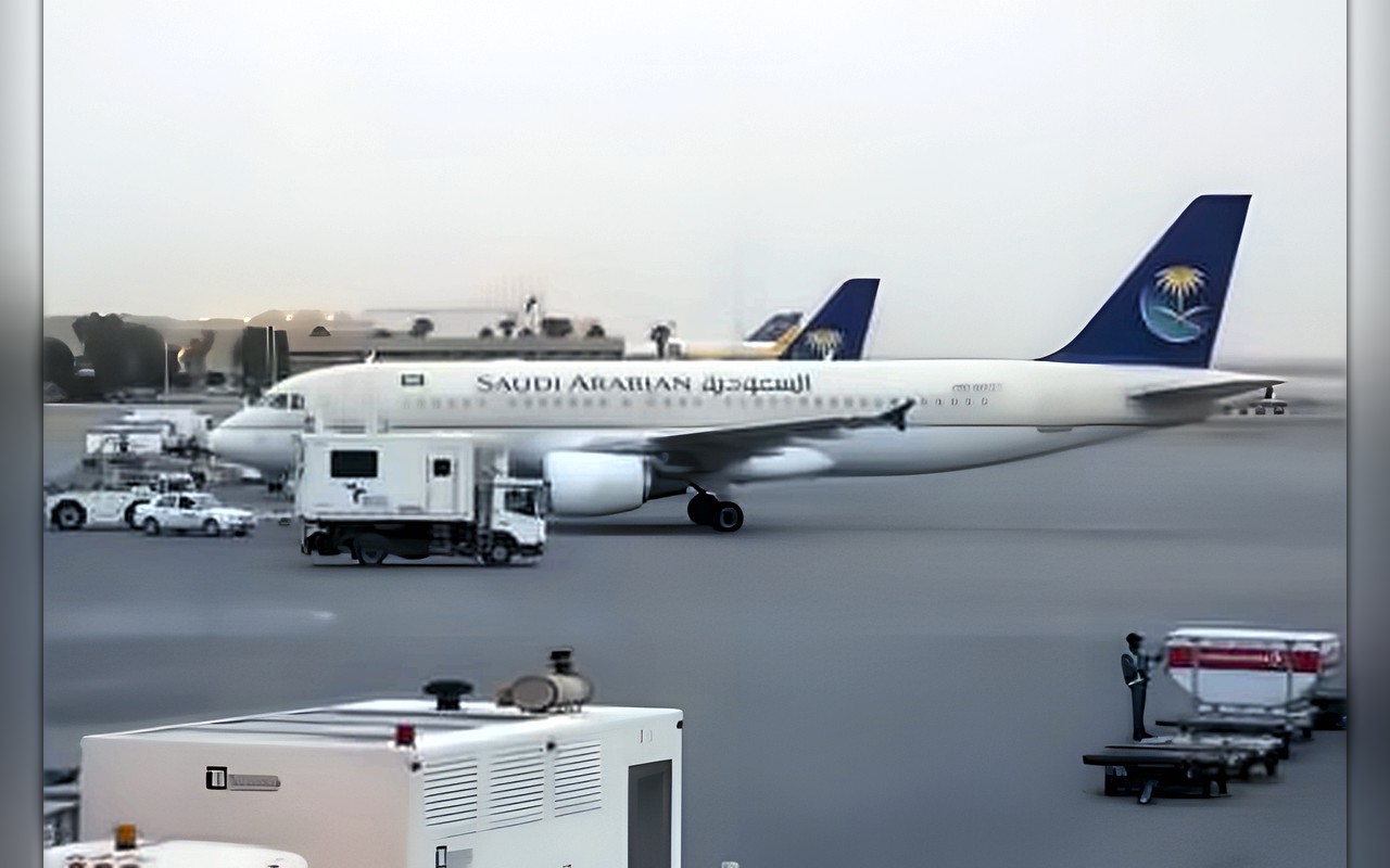 خمسة جرحى في انفجار قوي بمطار الملك خالد بالرياض