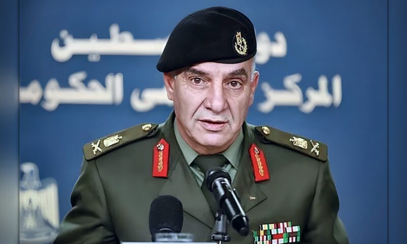“هؤلاء من دافعت عنهم 30 سنة”.. الضميري يتهم الشرطة الفلسطينية بالاعتداء عليه وعلى عائلته في طولكرم